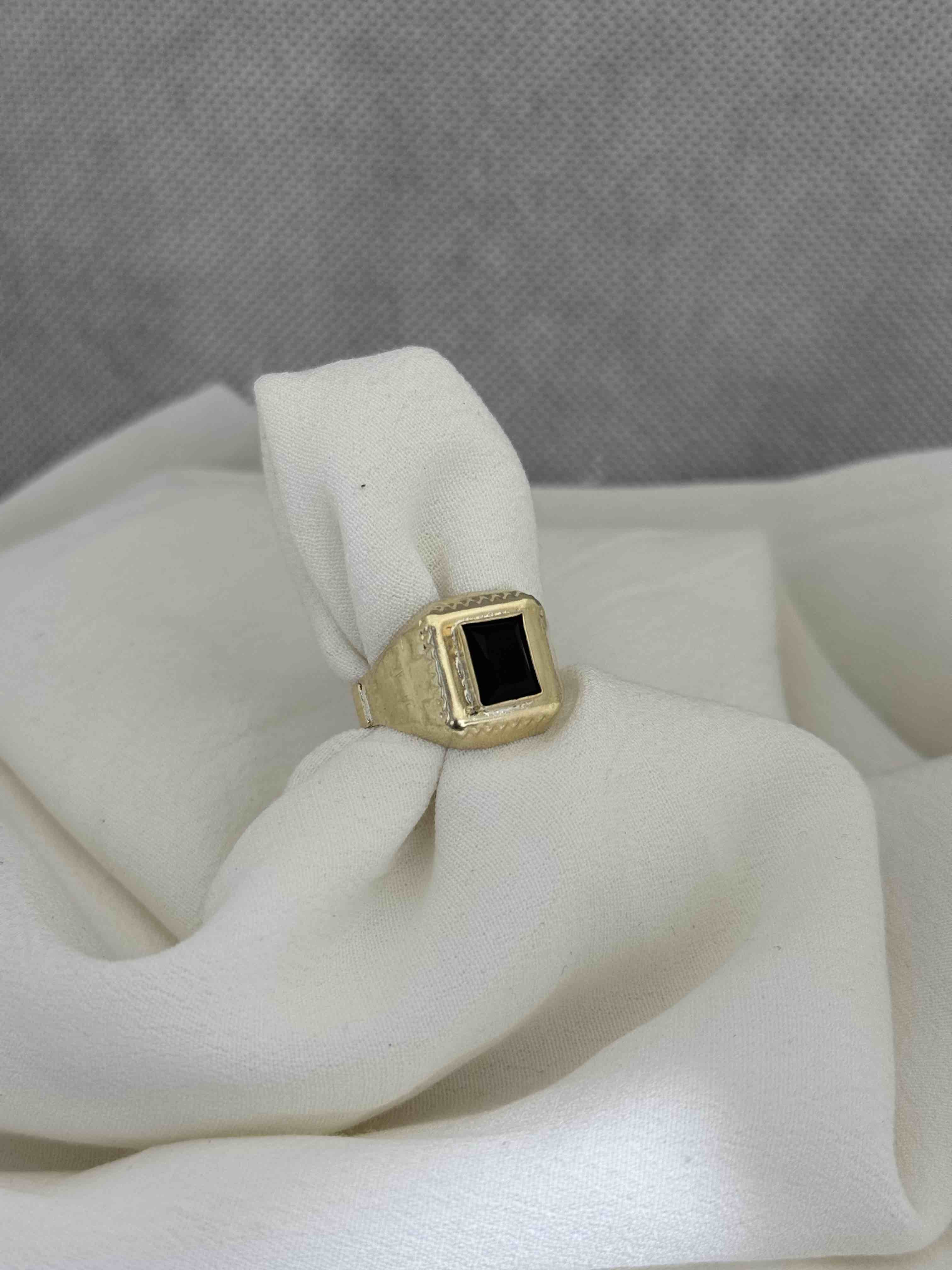 Anillo macizo piedra negra
